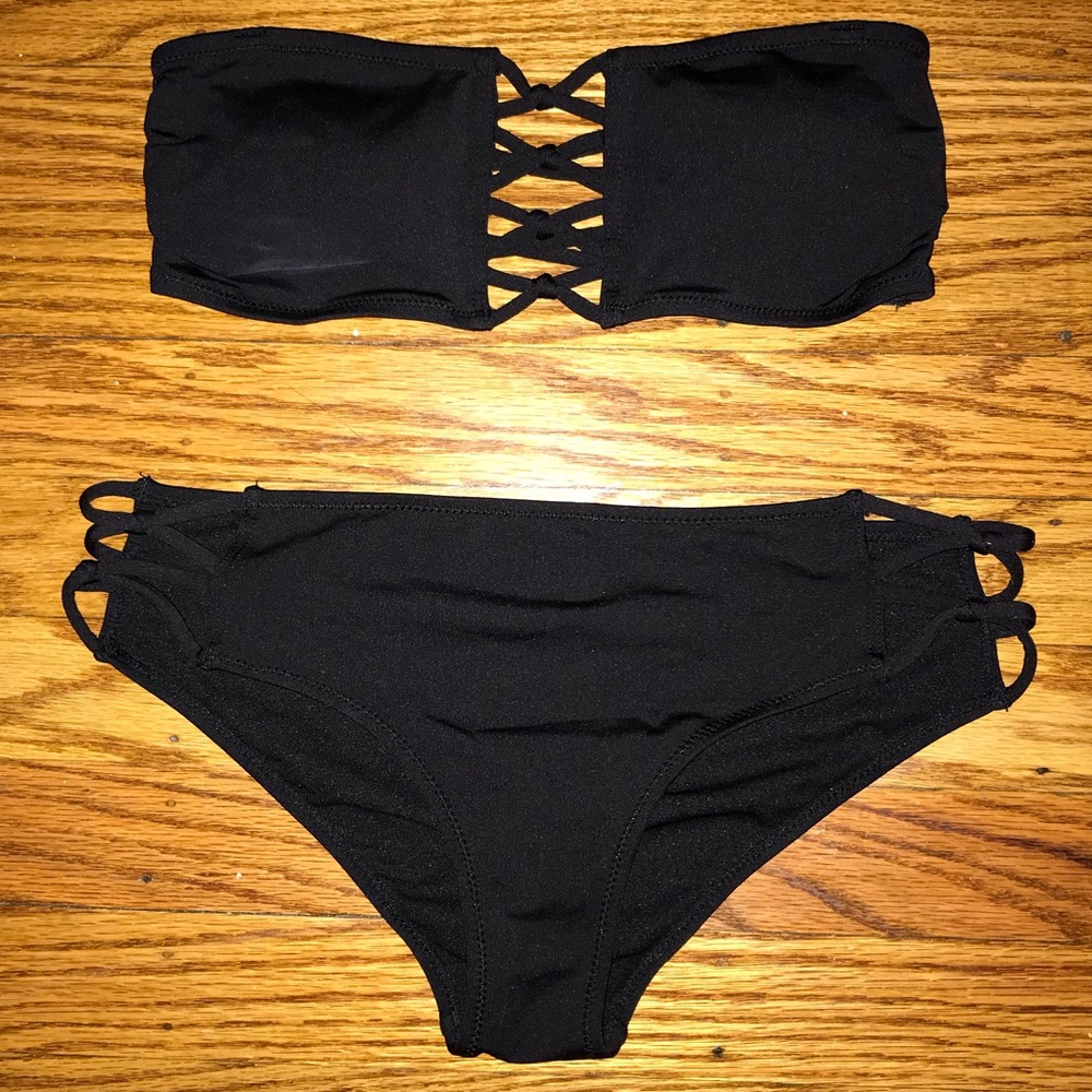 Black Bikini